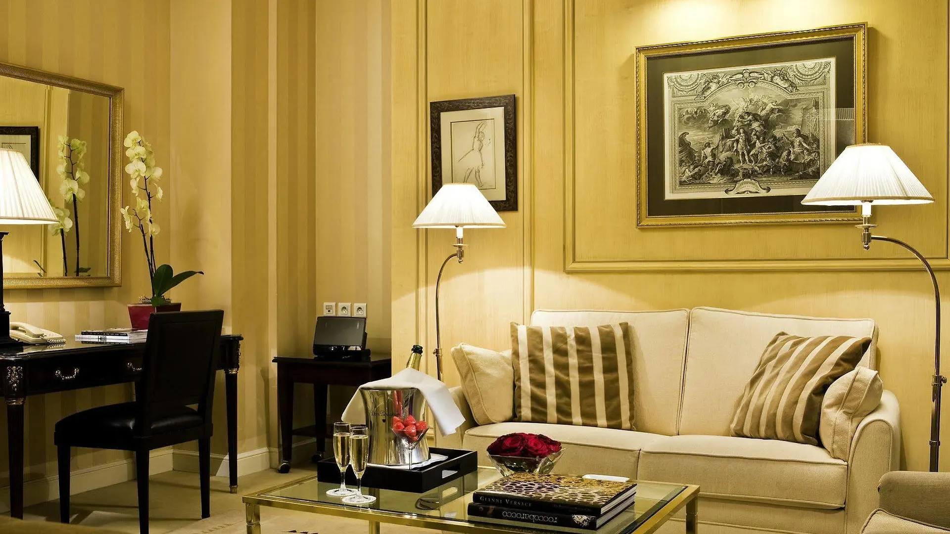 Hotel Francois 1er à Paris 4*,