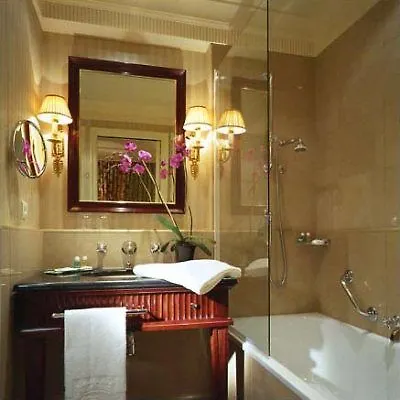 Francois 1Er Hotel Paris